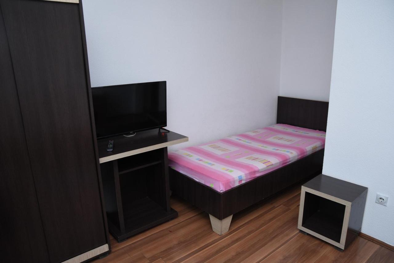 Mm Narcis Bed & Breakfast Vlasina Rid Luaran gambar