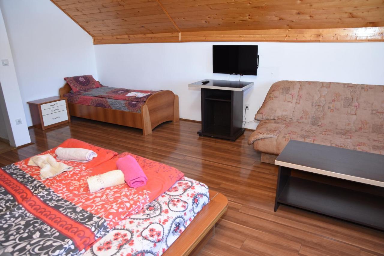 Mm Narcis Bed & Breakfast Vlasina Rid Luaran gambar