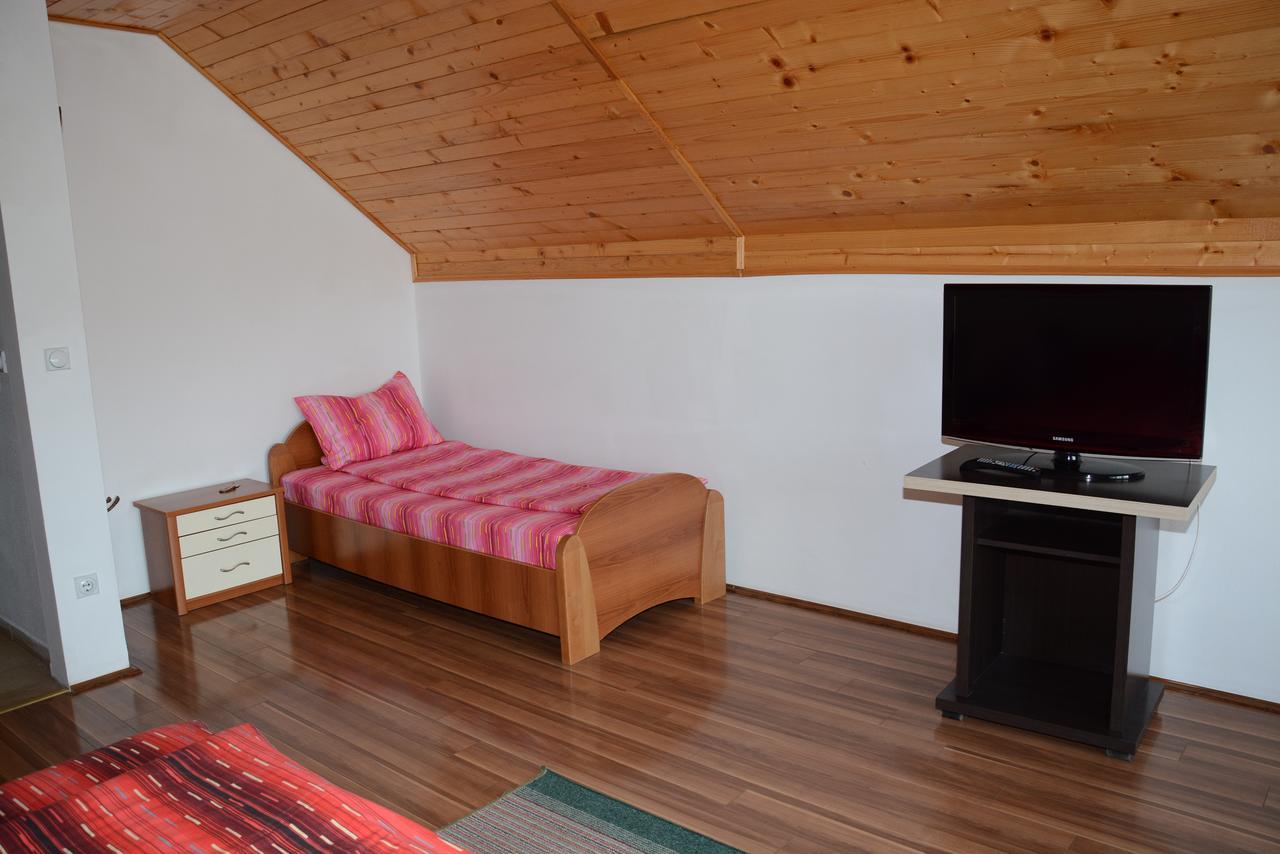 Mm Narcis Bed & Breakfast Vlasina Rid Luaran gambar