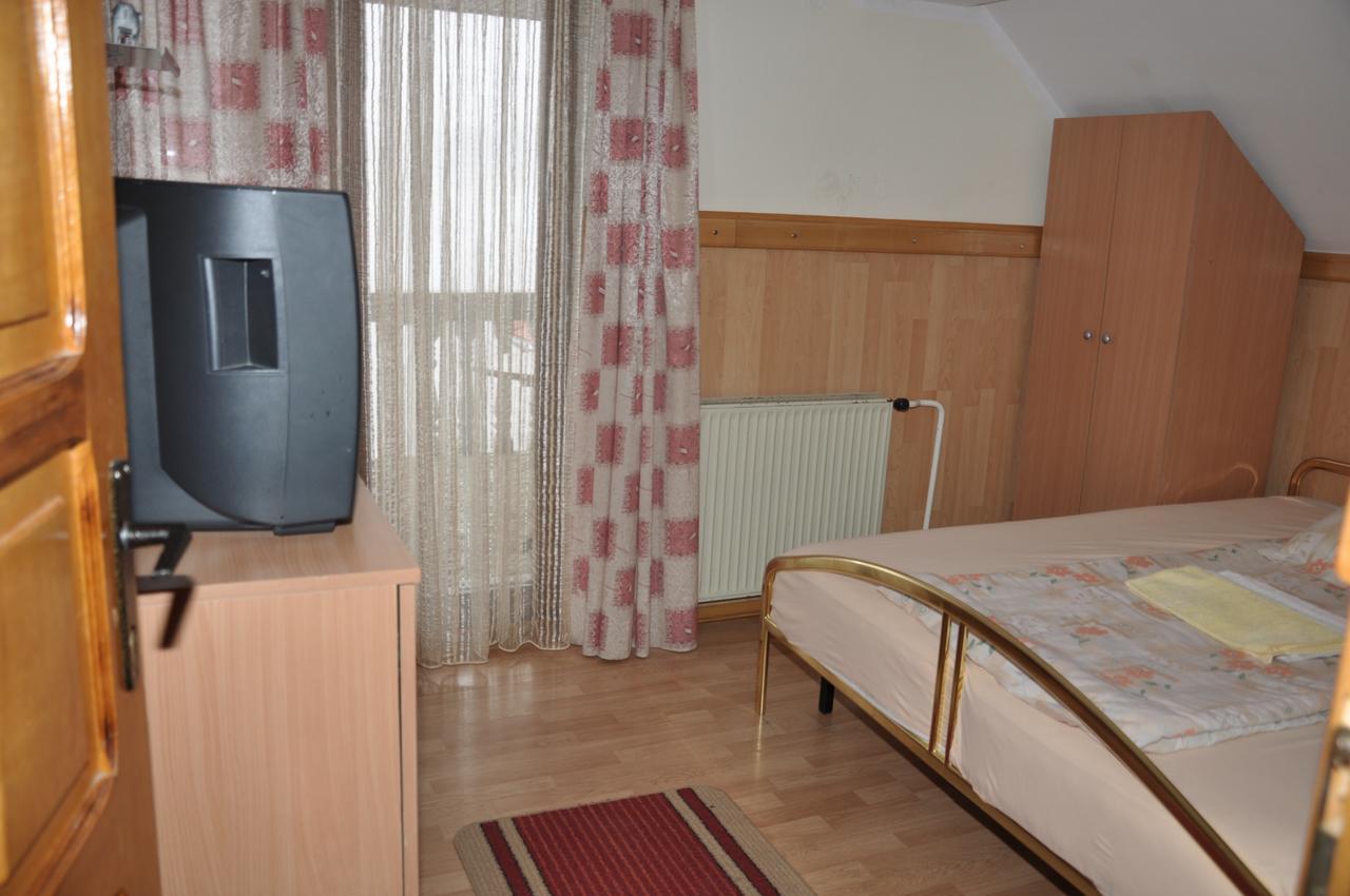 Mm Narcis Bed & Breakfast Vlasina Rid Luaran gambar