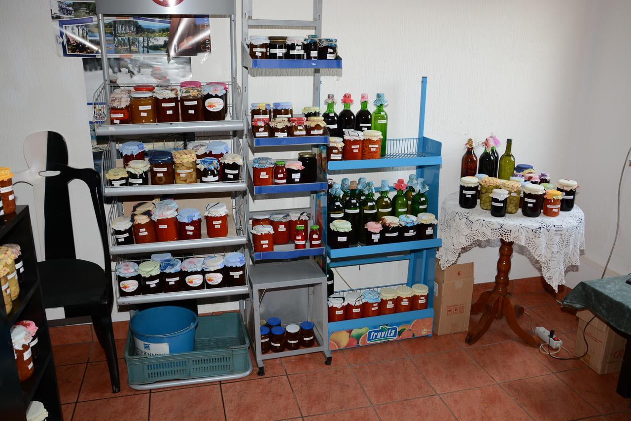 Mm Narcis Bed & Breakfast Vlasina Rid Luaran gambar